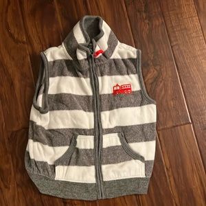 Carters vest ⭐️